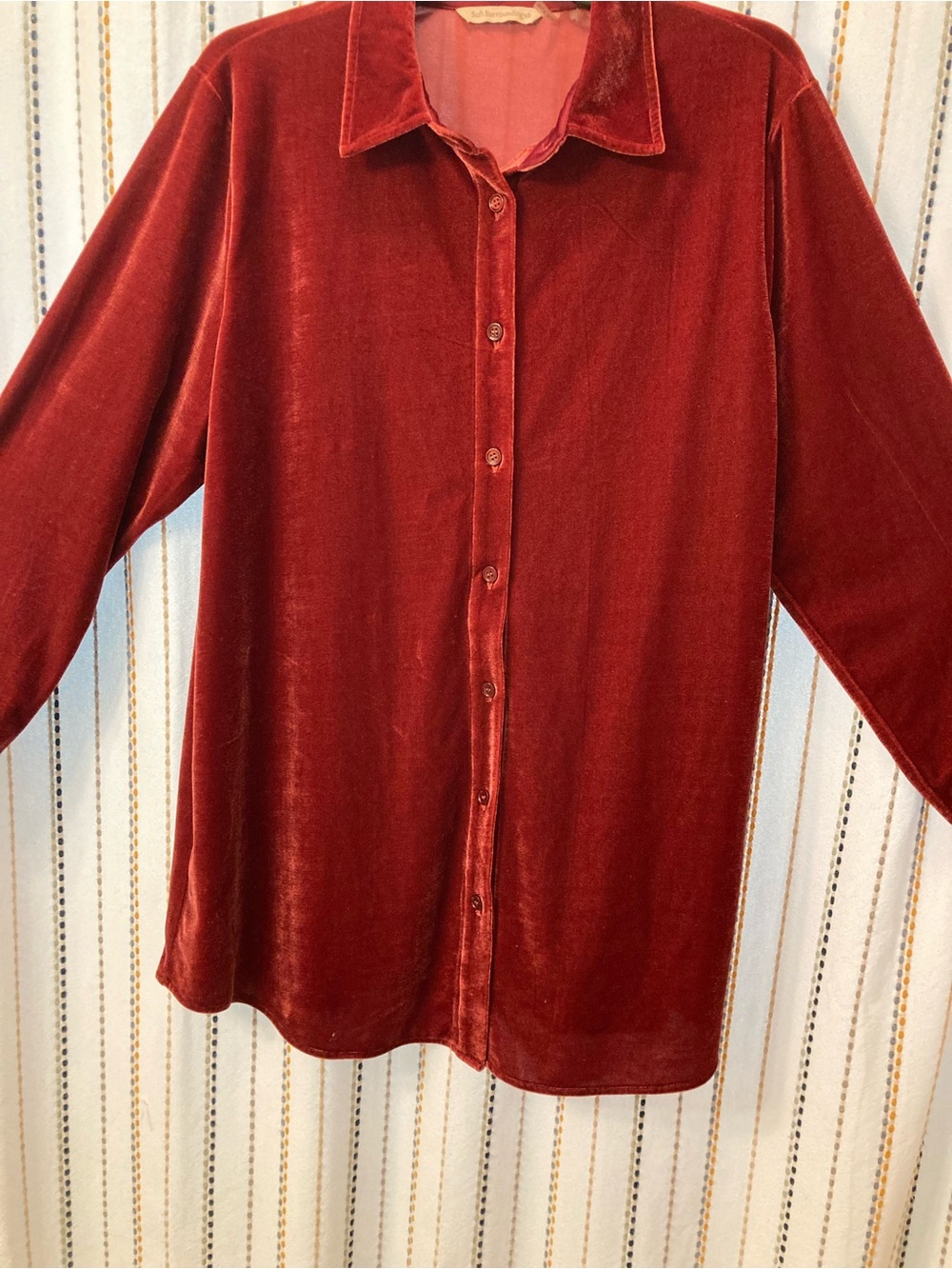 Soft Surroundings  Women’s Velvet Shirt Jacket in Merlot